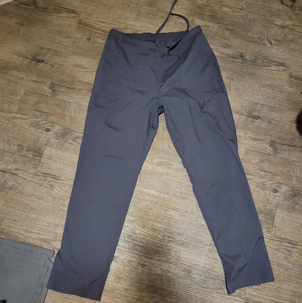 BNWOT Scrub star grey scrub pants size med